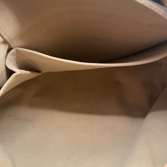 Louis Vuitton Galliera Monogram PM Handbag - Picture 16 of 16